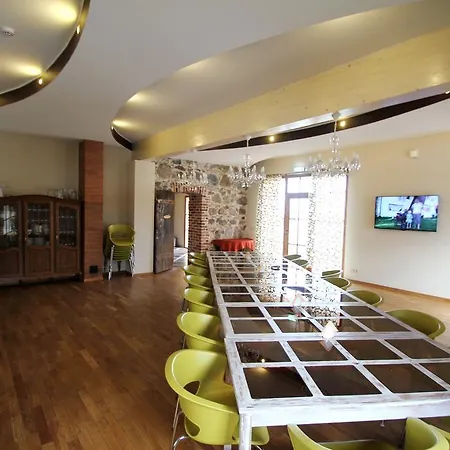 Vendégház Veski Kuelalistemaja